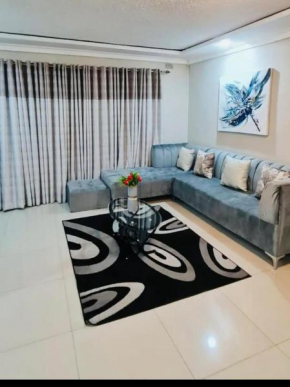 Emerald Suite 3-Bed House in Harare